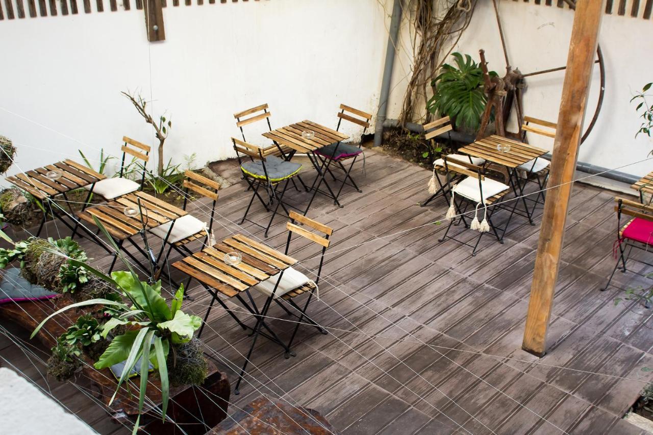 Feel At Home Guest House Ovar Exterior photo