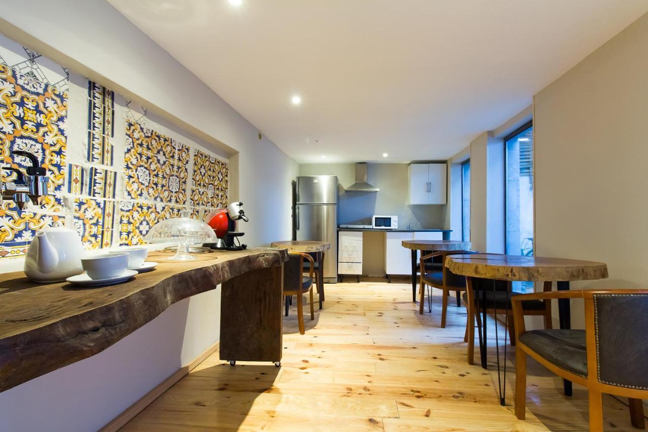 Feel At Home Guest House Ovar Exterior photo
