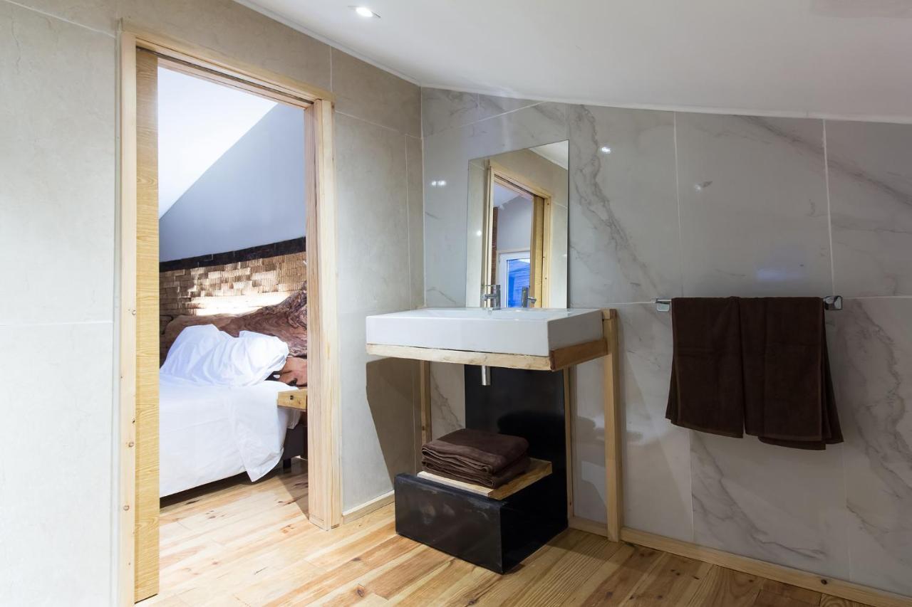 Feel At Home Guest House Ovar Exterior photo